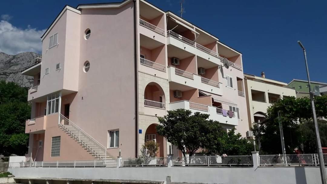 Katrin 101 Apartman Tučepi Kültér fotó